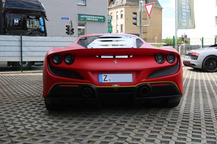 Ferrari mieten bei Autovermietung Zwickau Inh. Maik Stölzel