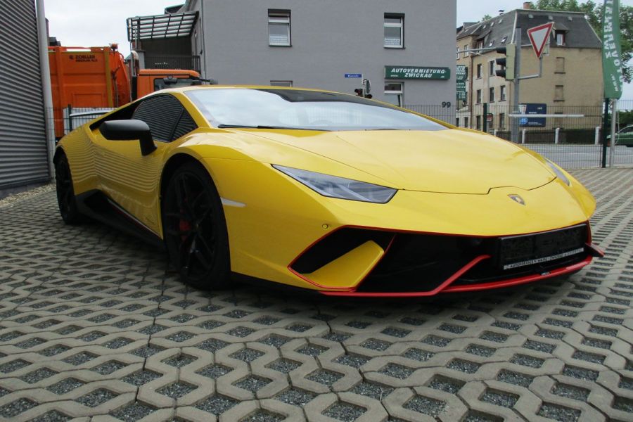 Lamborghini Huracàn Performante bei Autovermietung Zwickau Inh. Maik Stölzel mieten